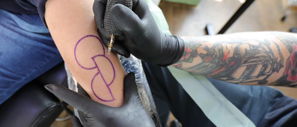 Organspende-Tattoos werden auch in Potsdam gestochen.