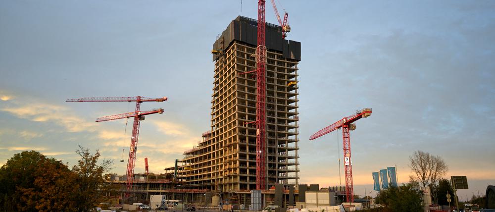 Blick auf die Baustelle des Elbtowers in Hamburg.