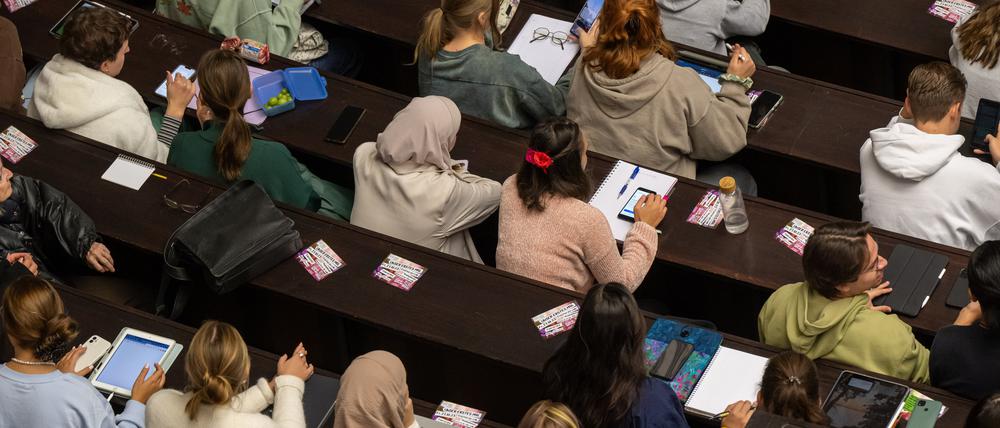 Auf Studierende kommen Zinserhöhungen zu