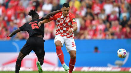 Anwar El Ghazi will sich von seinen umstrittenen Posts nicht so recht distanzieren.