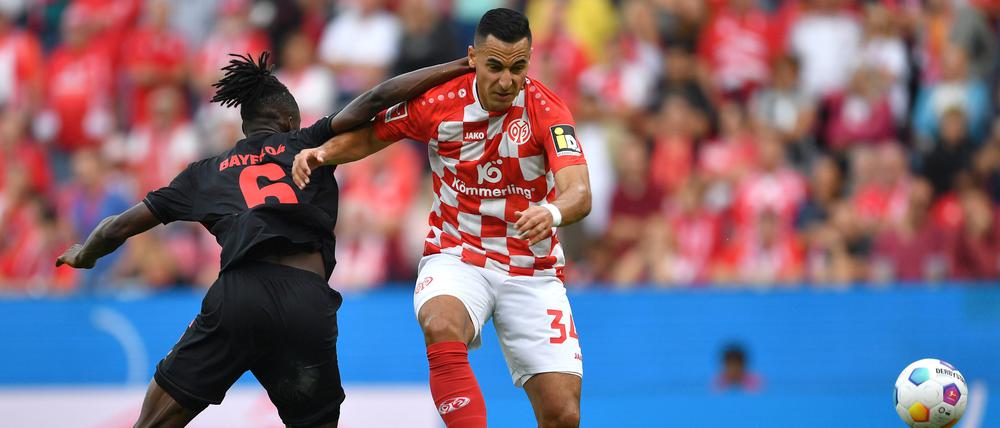Anwar El Ghazi will sich von seinen umstrittenen Posts nicht so recht distanzieren.