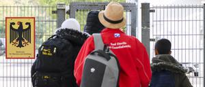 Der Deutsche Städtetag hat Bund und Länder vor dem Treffen aufgefordert, die Asylverfahren deutlich zu beschleunigen.