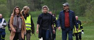 Ohne große Hoffnung: Die Suche nach der vermissten 16-jährigen Mia. 