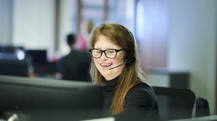 Laut Schätzungen sind 15 bis 20 Prozent aller Arbeitnehmenden neruodivergent. Sie bringen besondere Fähigkeiten mit, die Unternehmen für sich nutzen können.
