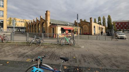 Ehemalige Wagenhalle des RAW (Reichsbahnausbesserungswerk) am Hauptbahnhof Potsdam