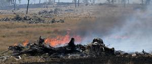 Ein Buschfeuer brennt in der Nähe der Stadt Dalveen in Queensland. 