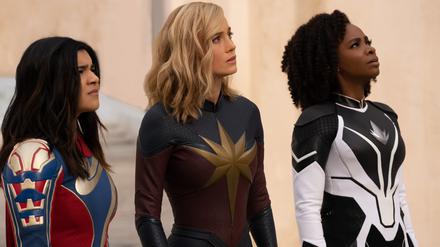 Iman Velani, Brie Larson und Teyonah Parris als The Marvels.