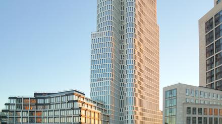 Hochhaus Upper West am Breitscheidplatz in Berlin-Charlottenburg, August 2016. Foto: Cay Dobberke