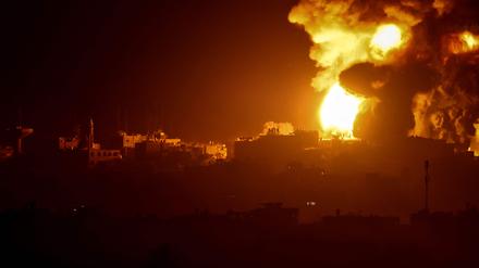 Auch am heutigen Donnerstag setzte Israel seine Angriffe auf den Gazastreifen fort.