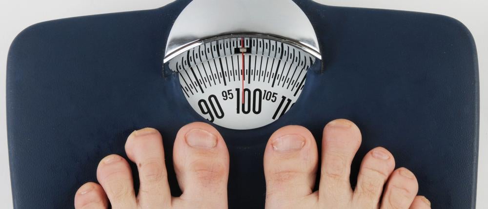 Beim vorgeschriebenen Gesundheitscheck agieren Berliner Mediziner möglicherweise strenger als Kollegen des Nachbarlands.