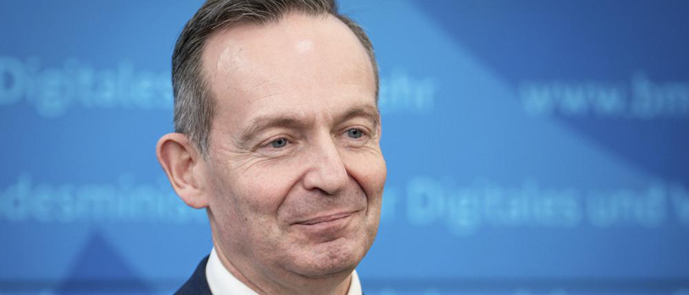 Volker Wissing Bundesverkehrsminister (FDP) bei einer Pressekonferenz im Bundesverkehrsministerium in Berlin.