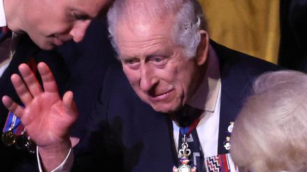 Charles, William und Camilla in der Royal Albert Hall.