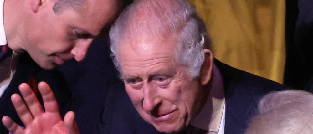 Charles, William und Camilla in der Royal Albert Hall.