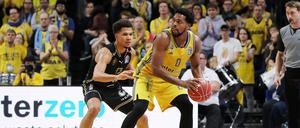 Sterling Brown (r.) unterlag mit Alba gegen Braunschweig.