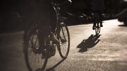 Der 18-jährige Autofahrer flüchtete in Wilmersdorf nach einem Verkehrsunfall, bei dem ein Radfahrer verletzt wurde. 