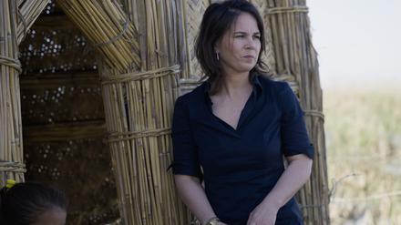 Ministerin Baerbock zu Besuch bei einer Familie im Irak.