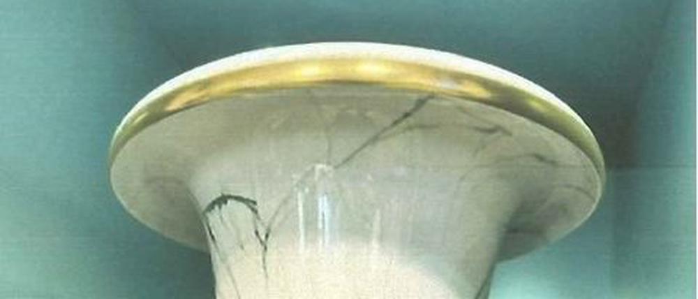 Eine sogenannte Redensche Kratervase von KPM.