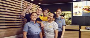 Divers: Mitarbeitende bei McDonald’s.