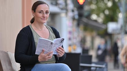 Marion Glück, selbst betroffene Mutter, hat ein Buch zur Entscheidungsfindung nach einer positiven Pränataldiagnose geschrieben.