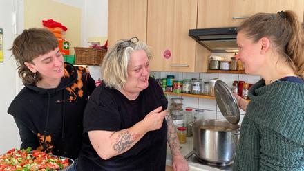 Der Unterschlupf e.V. in der Kreuzberger Wrangelstraße bietet Frauen, die von Wohnungslosigkeit betroffen sind, eine Anlaufstelle. Es ist ein geschützter Erholungsort, wo die Frauen Kraft tanken können.