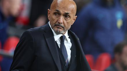 Nicht als Sorgen. Luciano Spalletti beim Spiel in England.