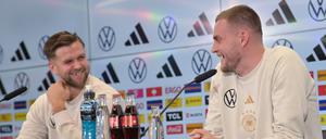 Das ehemalige Sturmduo von Werder Bremen, Niclas Füllkrug (li.) und Marvin Ducksch, ist bei der deutschen Nationalmannschaft wieder vereint.