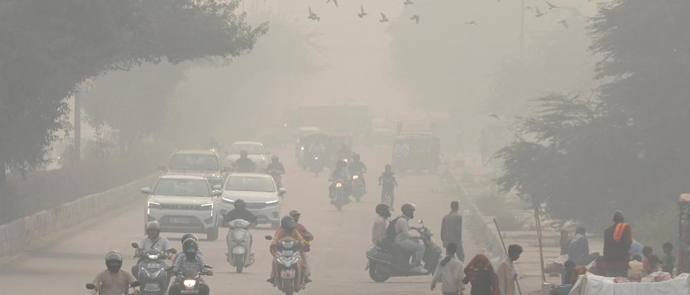 Die Smogkrise wird zunehmend zum Wachstumshindernis in dem bevölkerungsreichsten Land der Welt.