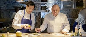 Thierry Marx mit einem Mitarbeiter. 