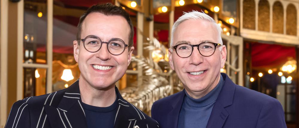 Knut Vanmarcke und Dirk Vossberg-Vanmarcke in der Beuel Albert Hall vor Locos Bar des Artistes.