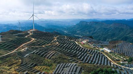 Große Anlagen sollen künftig viel Strom produzieren – dessen Speicherung ist jedoch herausfordernd.