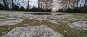 Denkmal für die im Nationalsozialismus ermordeten Sinti und Roma Europas im Tiergarten in Berlin, südlich des Reichstags. 