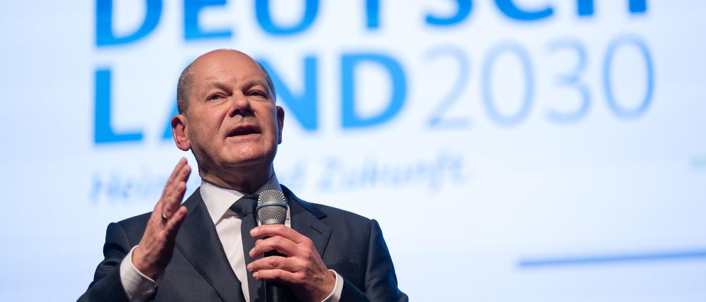 Auf der Suche nach positiver Energie für den Osten: Kanzler Olaf Scholz in Leipzig.