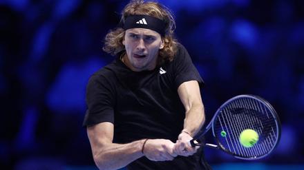 Alexander Zverev gewinnt gegen den Russen.