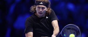 Alexander Zverev gewinnt gegen den Russen.