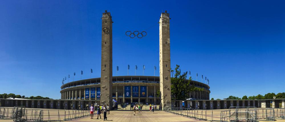 Olympischer Platz und Olympische Ringe