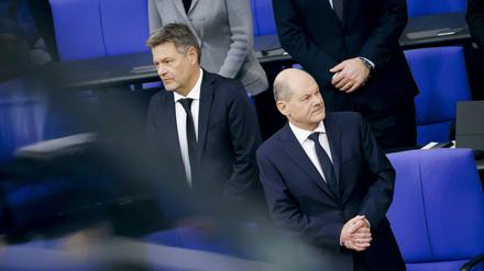 Keine guten Noten: Kanzler Olaf Scholz (SPD) und Wirtschaftsminister Robert Habeck (Grüne).