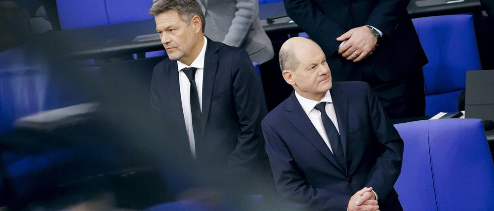 Keine guten Noten: Kanzler Olaf Scholz (SPD) und Wirtschaftsminister Robert Habeck (Grüne).