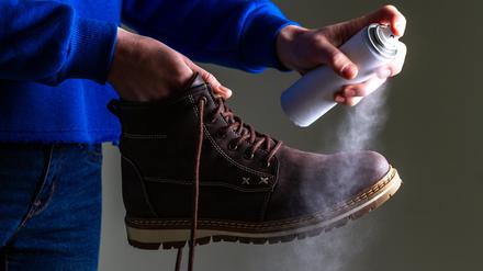 PFAS, die Chemikalien für die Ewigkeit, stecken auch in Imprägnierspray.