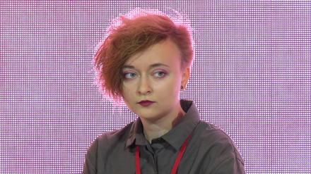 Russische Rebellin. Die Lyrikerin, Kuratorin und Künstlerin Darja Serenko.