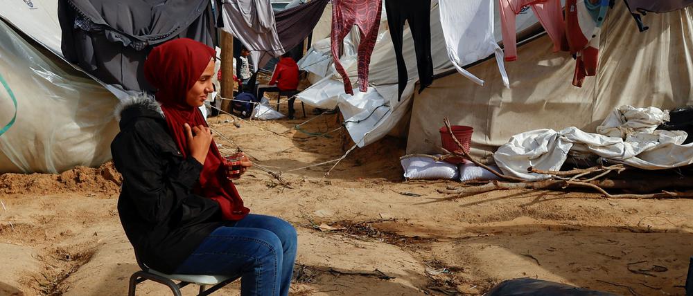 Binnenflüchtlinge in Khan Jounis im Süden Gazas, das die Flüchtlinge nun auch räumen sollen. 