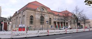 Bald fertig: Die Turnhalle in der Kurfürstenstraße. 