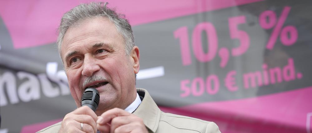 Claus Weselsky, Vorsitzender der Gewerkschaft Deutscher Lokomotivführer (GDL), am vergangenen Donnerstag bei einer Rede in Schwerin.