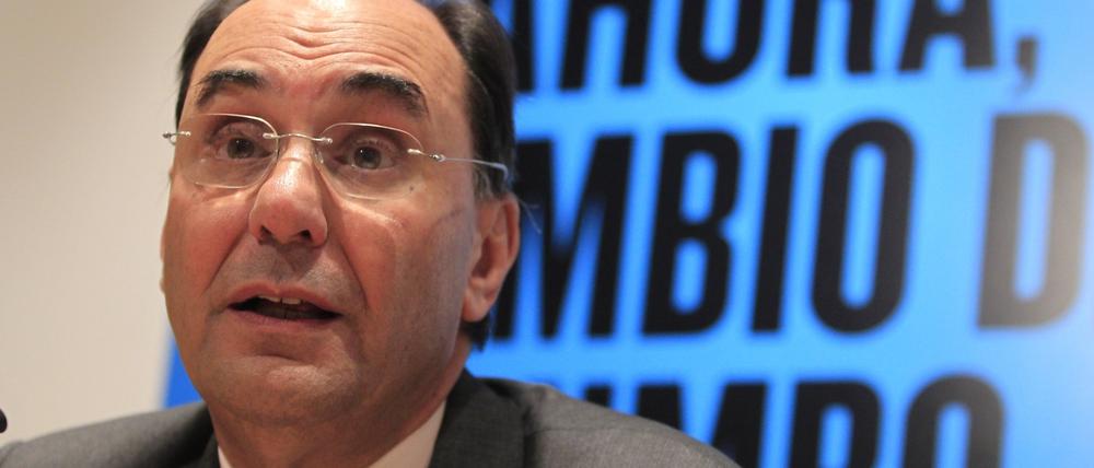 Alejo Vidal-Quadras, Mitbegründer der rechtspopulistischen Vox, spricht auf einer Veranstaltung. Vidal-Quadras ist auf offener Straße niedergeschossen worden. 