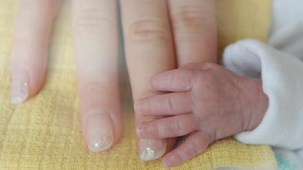 Eine 18-Jährige entführte einen Säugling aus einer Klinik. (Symbolfoto)