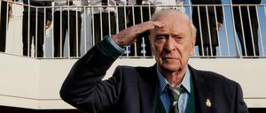 Auf dem Weg in die Bretagne: Michael Caine salutiert in „In voller Blüte“ den Kriegsveteranen.