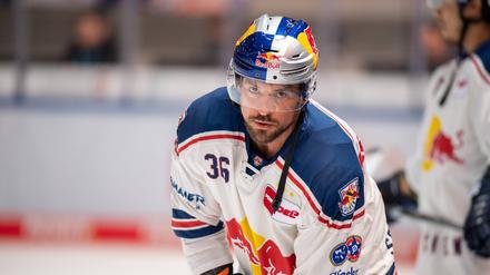 Muss lange zuschauen. Yannic Seidenberg im Trikot seines Klubs Red Bull München.