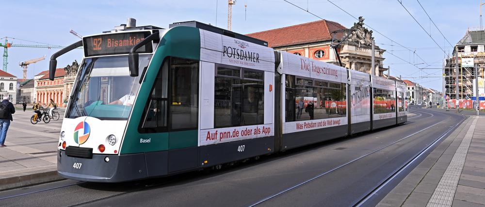 Die Tram 92 verkehrt am Wochenende als Nord- und Süd-Bahn.