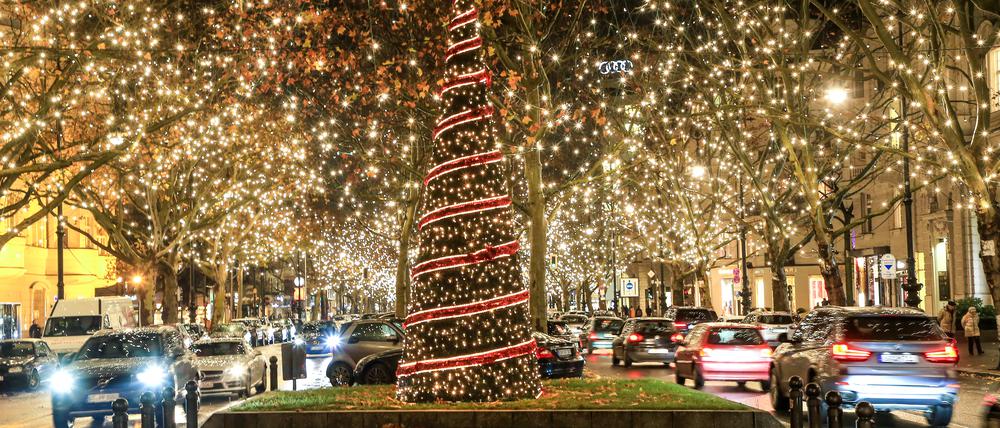 Die Berliner Weihnachtsbeleuchtung am Kurfürstendamm.