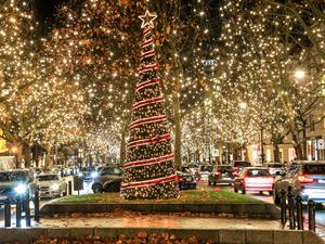Die Berliner Weihnachtsbeleuchtung am Kurfürstendamm.