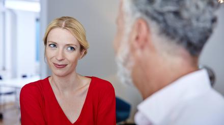 Von „Grooming“ sprechen manche, wenn sie von ihrem deutlich älteren Partner manipuliert werden.